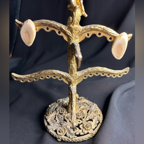 VTG Unique Resin Fake petrified wood screw back earrings. Unbranded - Picture 2 of 6